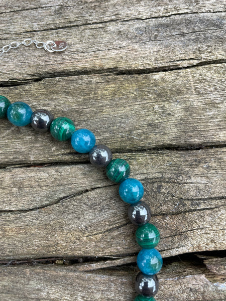 Collier de lithothérapie en Malachite, Hématite et Apatite, Made in France