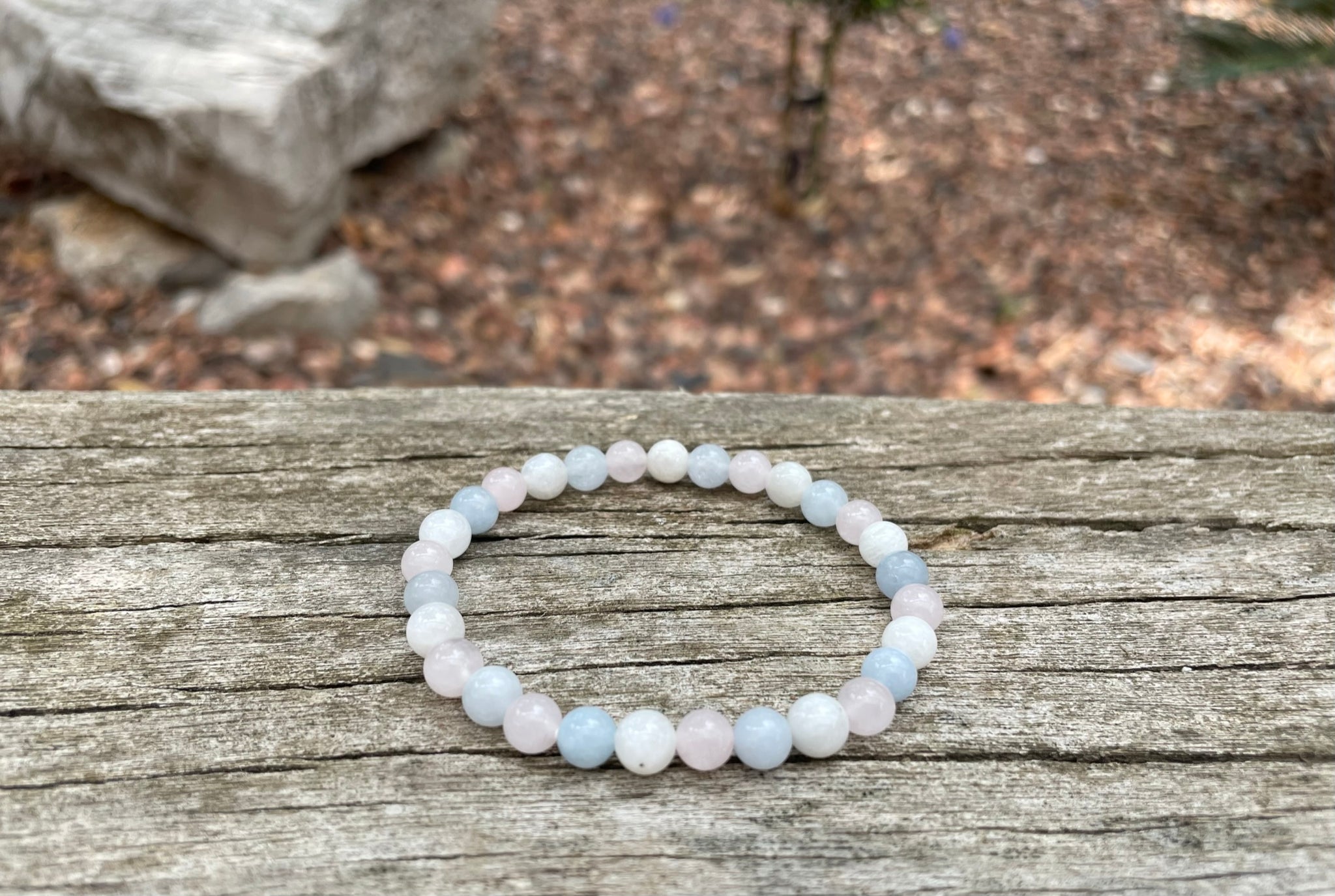Bracelet élastique de Lithothérapie "Triple Protection" Pierre de Lune, Aigue Marine et Quartz Rose, Made in France