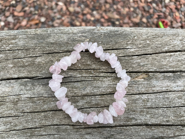 Bracelet de lithothérapie en Quartz Rose, perles forme chips, Made in France