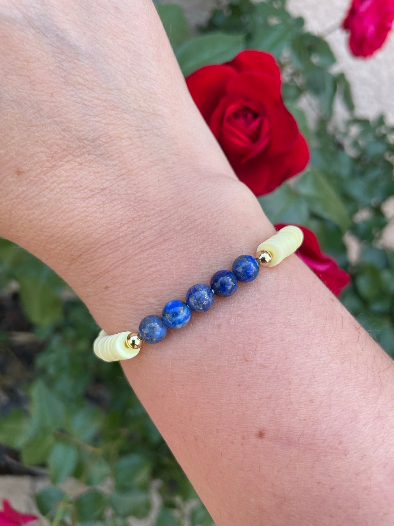 Bracelet élastique de lithothérapie en Lapis Lazuli et perles Heishi, Made in France