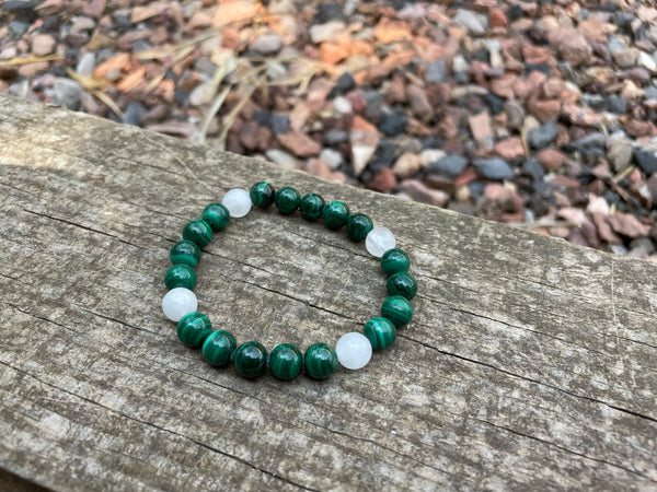 Bracelet en pierres naturelles en Malachite et Cristal , Made in France