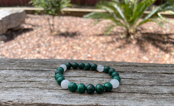 Bracelet en pierres naturelles en Malachite et Cristal , Made in France