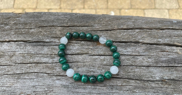 Bracelet en pierres naturelles en Malachite et Cristal , Made in France