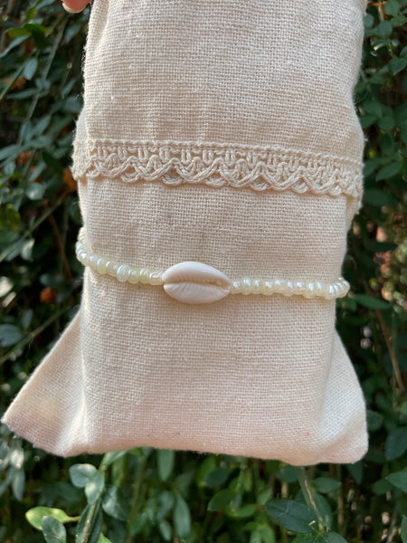 Chaîne de cheville en perles et Coquillage cauri