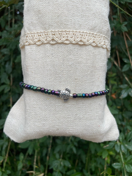 Chaîne de cheville en perles et tortue de mer