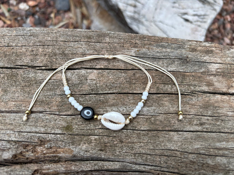Bracelet réglable en coquillage Cauri naturel et Oeil Nazar Boncuk