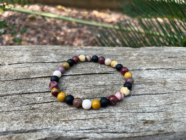 Bracelet élastique Lithothérapie en Jaspe Mokaïte ou Mookaite et Agate noire, Made in France