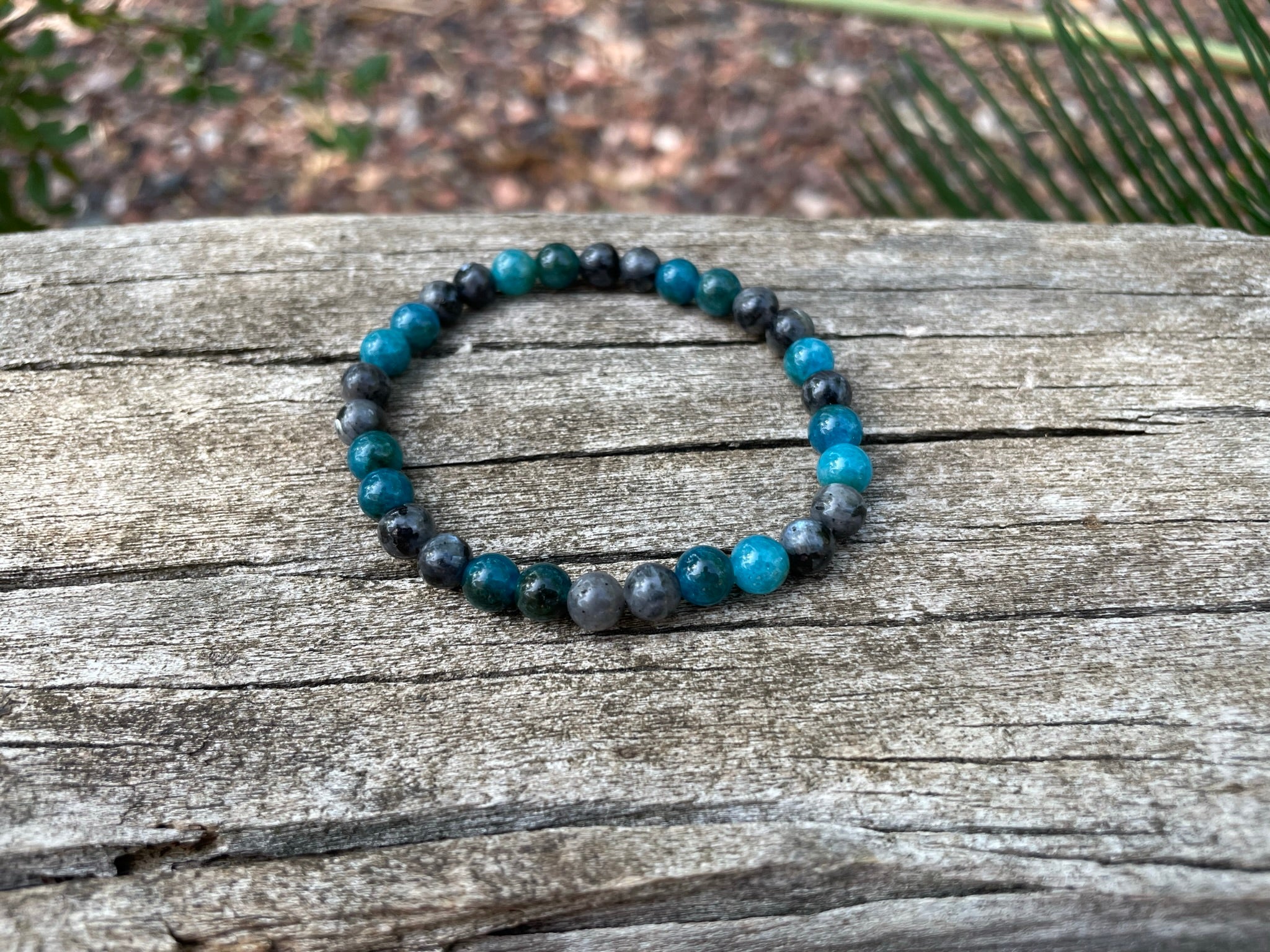 Bracelet élastique de lithothérapie en Labradorite et Apatite naturelle
