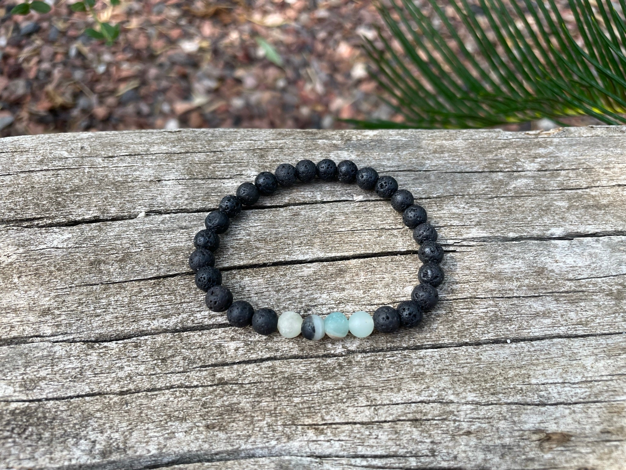 Bracelet élastique de Lithothérapie en Pierre de Lave et Amazonite, Made in France