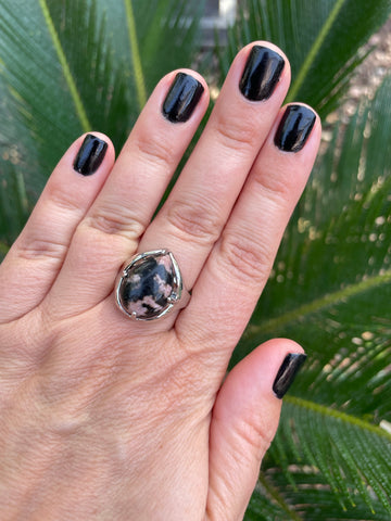 Bague réglable en Rhodonite naturelle, cabochon forme goutte, Made in France