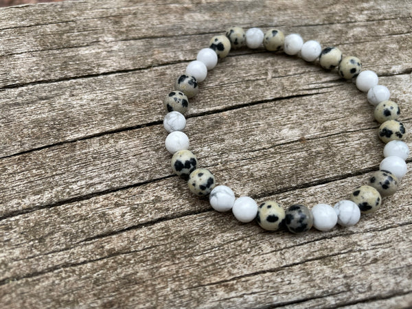 Bracelet élastique en Howlite Blanche et Jaspe Dalmatien