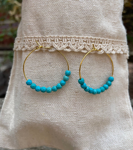 Boucles d'oreilles créoles en Howlite Turquoise, perles à facettes