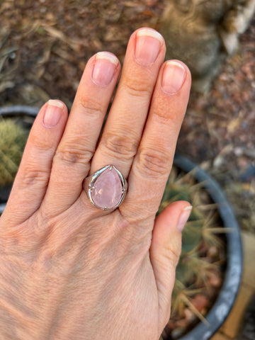 Bague en Quartz Rose pierre naturelle cabochon forme goutte