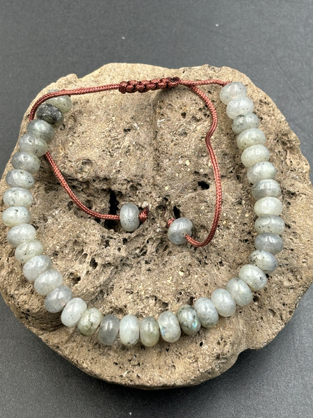 Bracelet Shamballa ajustable, perles en Labradorite naturelle