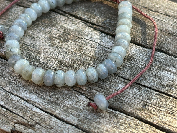 Bracelet Shamballa ajustable, perles en Labradorite naturelle