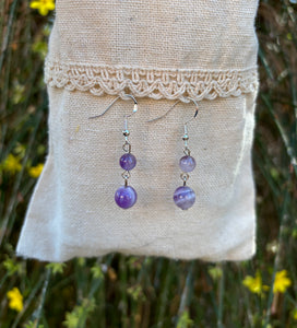 Boucles d'oreilles pendantes à 2 boules en Améthyste chevron naturelle, Made in France