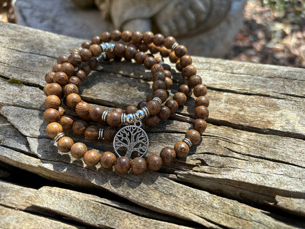 Bracelet Mala tibétain en bois et breloque argentée