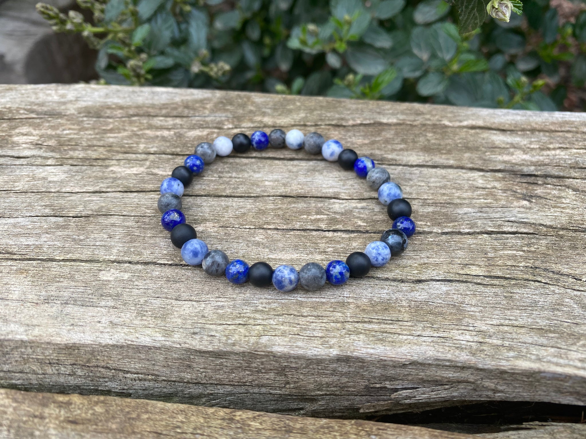 Bracelet élastique de Lithothérapie Multipierres Sodalite, Lapis Lazuli, Agate noire et Labradorite