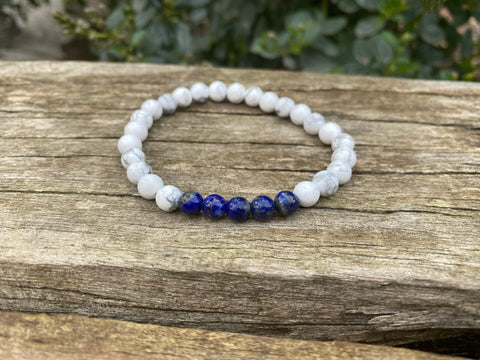 Bracelet élastique Lithothérapie en Howlite naturelle et Lapis Lazuli