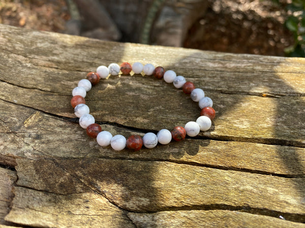 Bracelet élastique Lithothérapie en Howlite naturelle et Jaspe Rouge