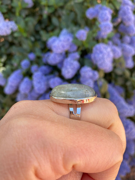 Bague réglable Pierre ovale en Labradorite naturelle