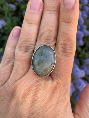 Bague réglable Pierre ovale en Labradorite naturelle