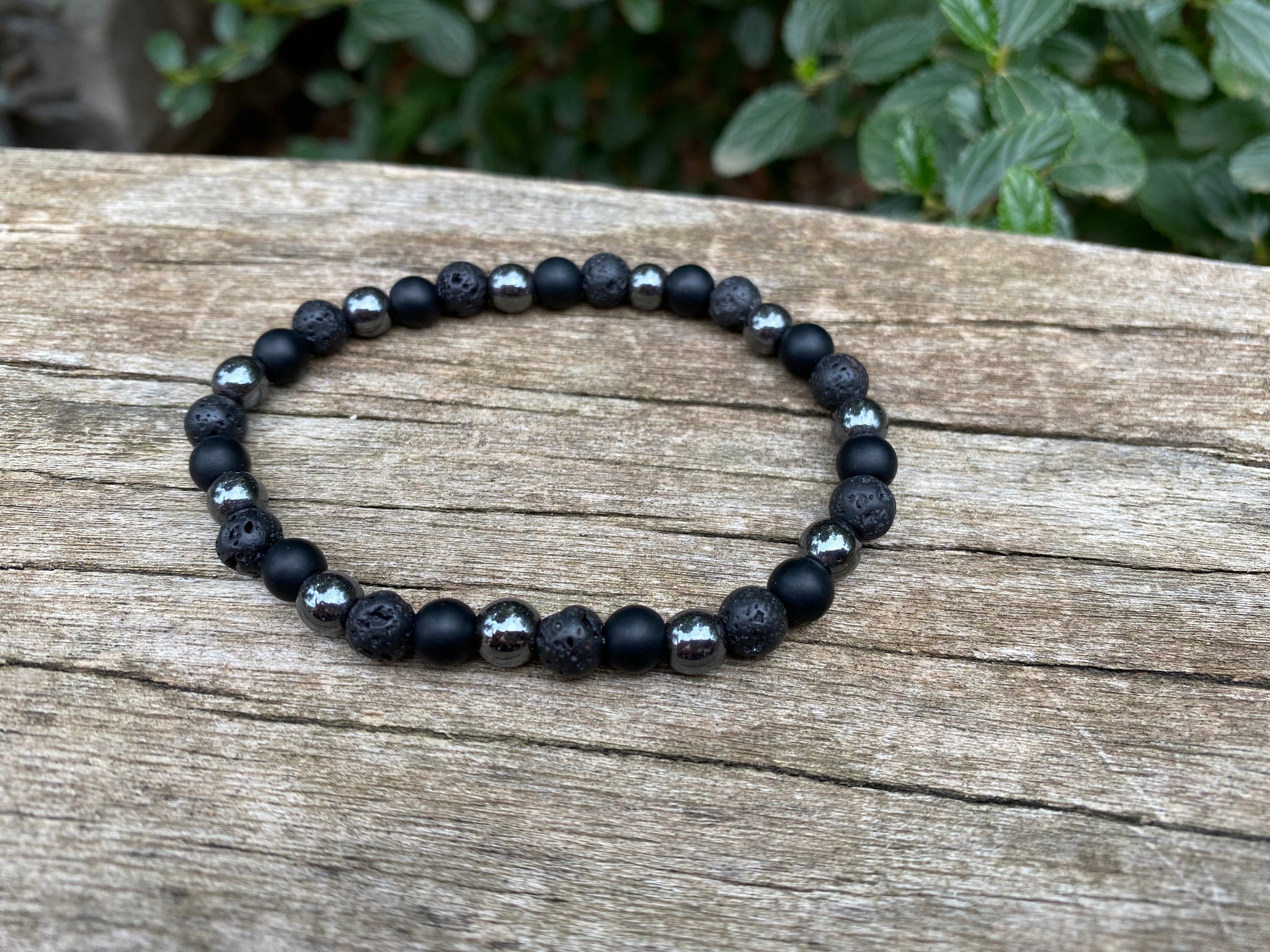 Bracelet élastique de Lithothérapie "Triple Protection" Pierre de lave, Hématite et Onyx noire