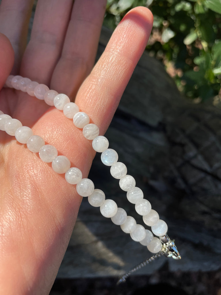 Collier ras du cou SNGIA avec perles d'opale naturelle vert Collier ras du cou SNGIA avec perles d'opale naturelle vert