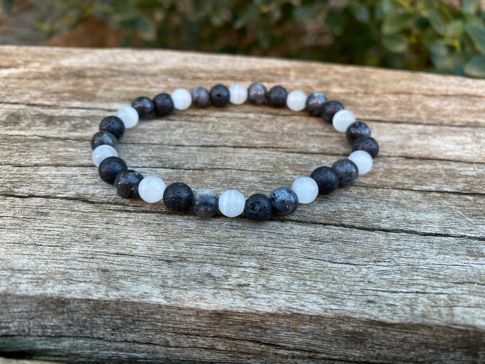 Bracelet élastique de Lithothérapie "Triple Protection" Labradorite, Pierre de lave et Pierre de lune