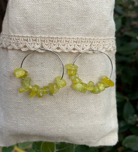 Boucles d'oreilles créoles en Jade jaune