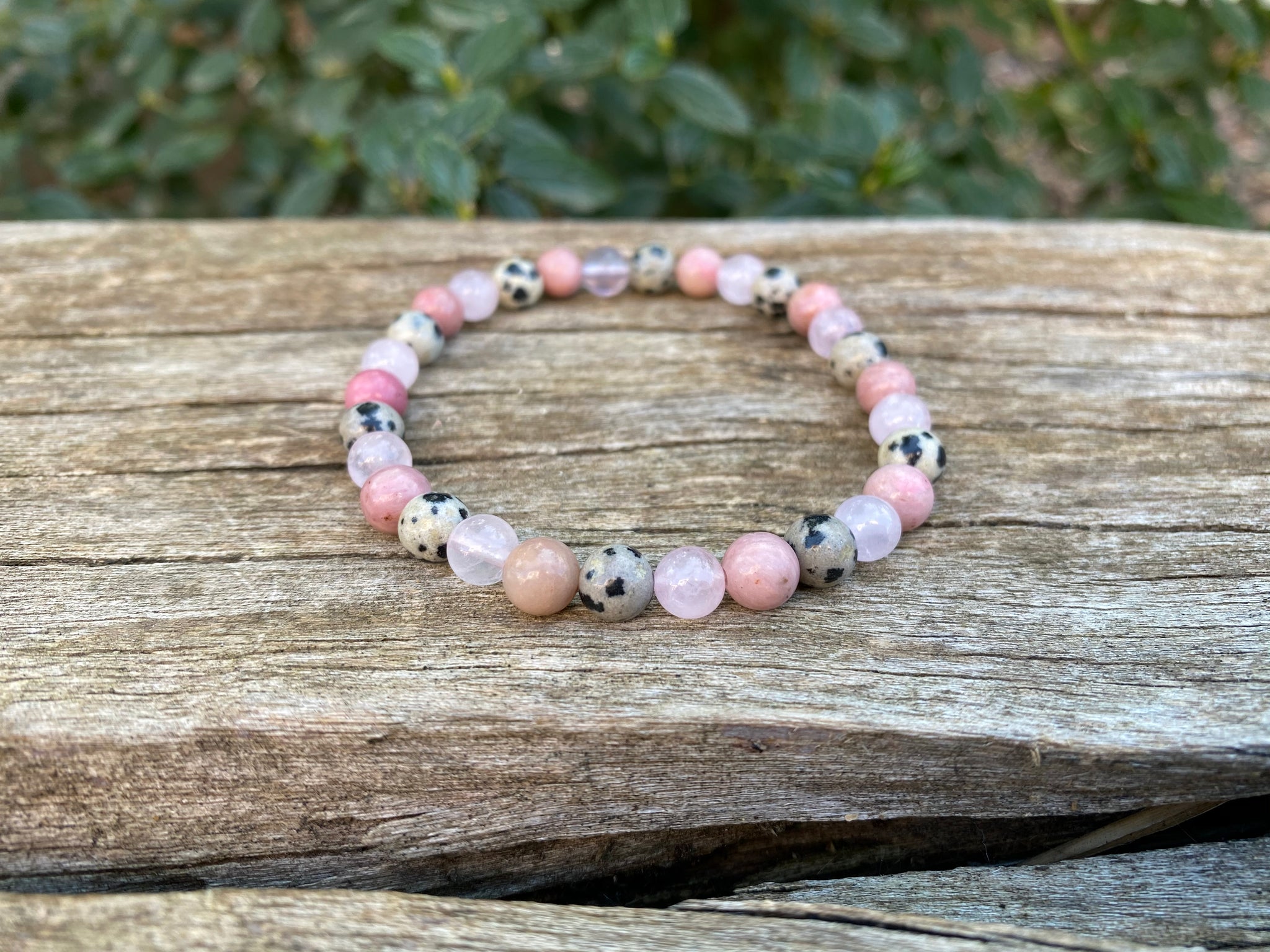 Bracelet élastique Triple protection de Lithothérapie  Quartz Rose, Jaspe Dalmatien et rhodochrosite