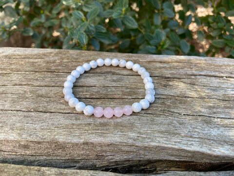 Bracelet élastique Lithothérapie en Howlite naturelle et Quartz Rose