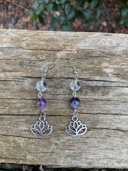 Boucles en Améthyste et Cristal avec une breloque Lotus