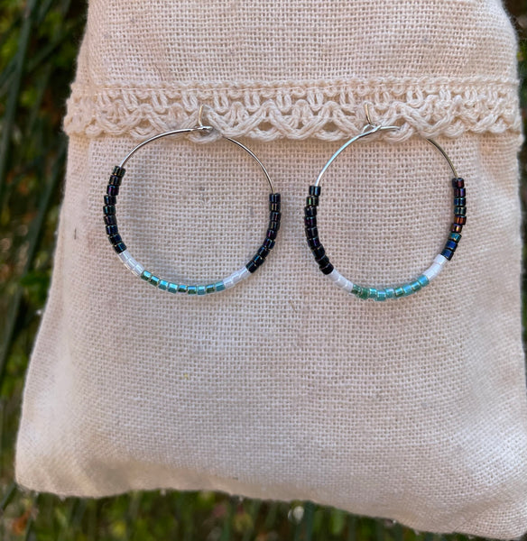 Boucles d'oreilles créoles en perles Miyuki