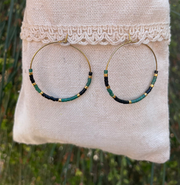 Boucles d'oreilles créoles dorées en perles Miyuki