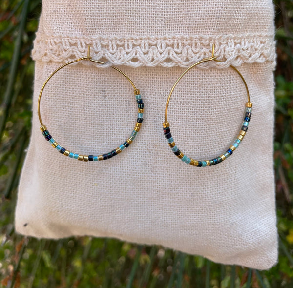 Boucles d'oreilles créoles en perles Miyuki