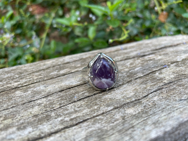 Bague réglable en Améthyste cabochon forme goutte