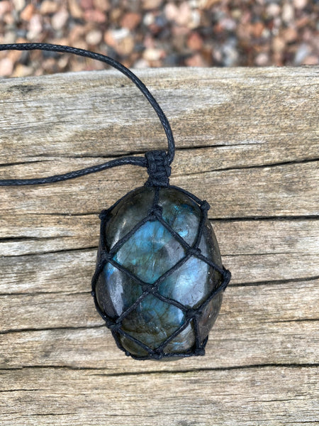 Collier réglable avec Pendentif de protection en labradorite, Lithothérapie