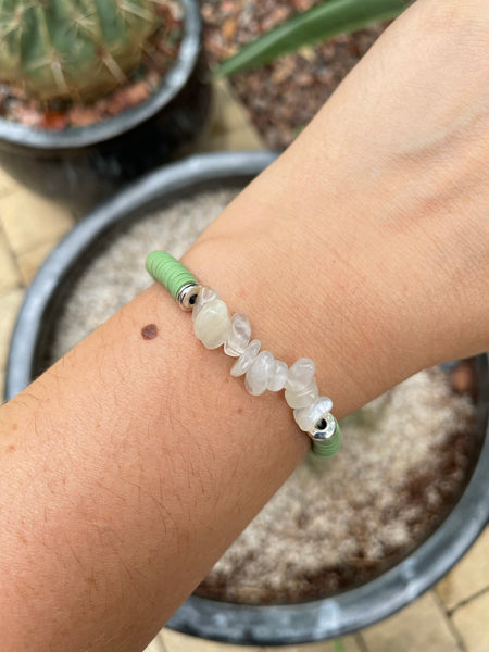 Bracelet élastique en Pierre de Lune et perles Heishi