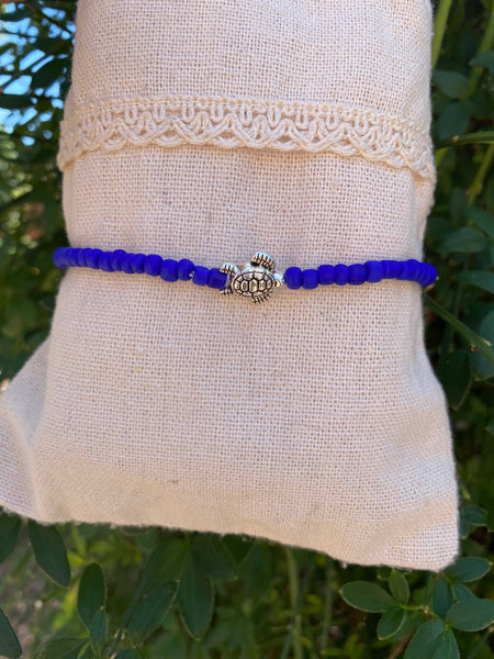 Chaîne de cheville en perles et tortue de mer