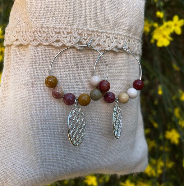 Boucles d'oreilles créoles argentées en Jaspe Mokaïte et fleur de vie