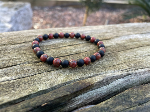 Bracelet élastique en Agate noire mate et Jaspe Rouge
