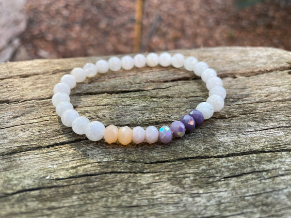 Bracelet élastique de lithothérapie en Pierre de Lune naturelle et perles de verre à facettes forme Oblate