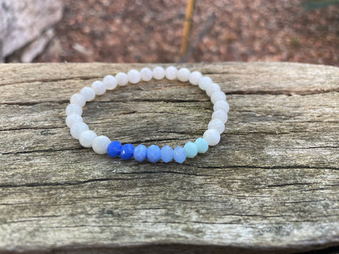Bracelet élastique de lithothérapie en Pierre de Lune naturelle et perles de verre à facettes forme Oblate