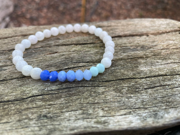 Bracelet élastique de lithothérapie en Pierre de Lune naturelle et perles de verre à facettes forme Oblate