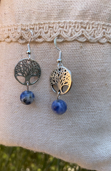 Boucles d'oreilles pendantes en Sodalite et arbre de vie, Made in France