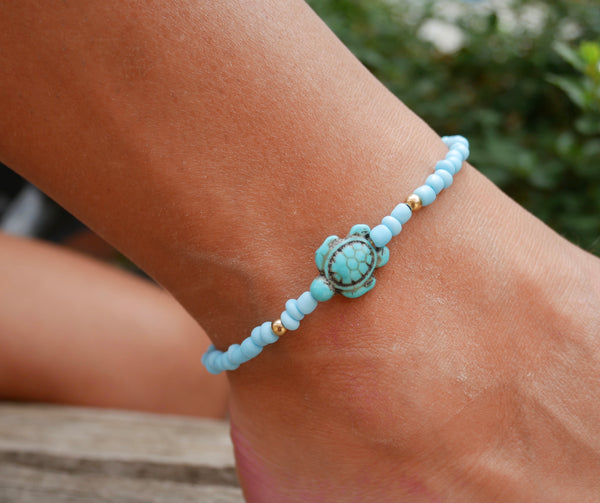 Chaîne de cheville perles et tortue de mer