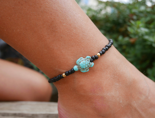 Chaîne de cheville perles et tortue de mer