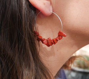 Boucles d'oreilles créoles en Jaspe Rouge naturel