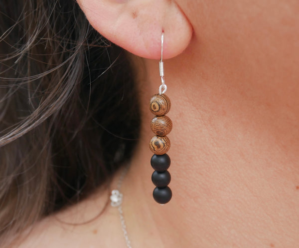 Boucles d'oreilles pendantes en Agate noire mate naturelle et bois Wengé